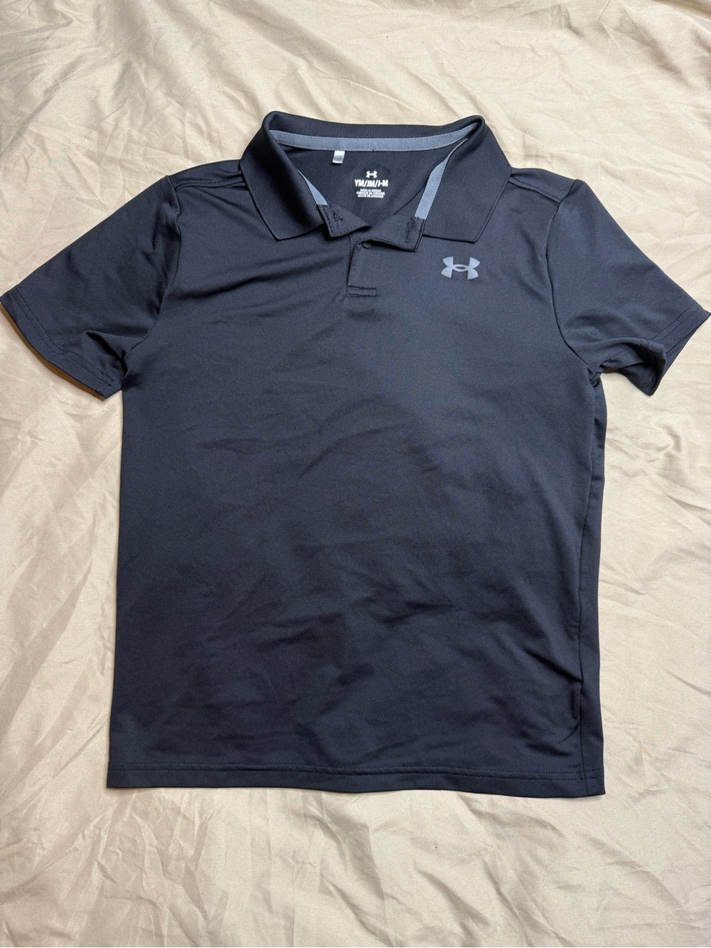 🔥2 for $10🔥Under Armour Boys Black Polo with Gray Logo Youth Medium